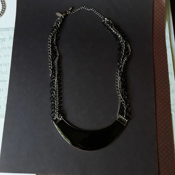 NY & CO BLACK ENAMEL MULTI CHAIN LINK STATEMENT NECKLACE - Picture 1 of 4
